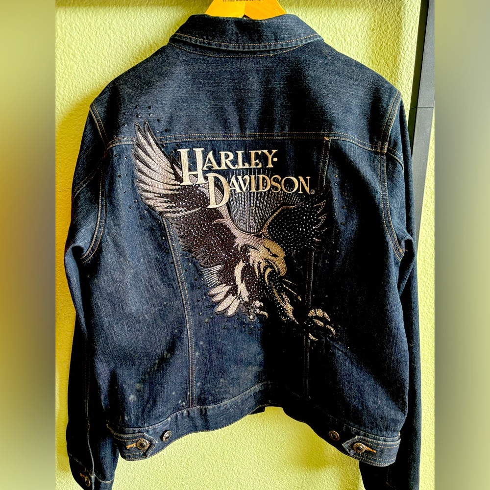 Women’s denim Harley Davidson jacket. Rarely worn. Like new.